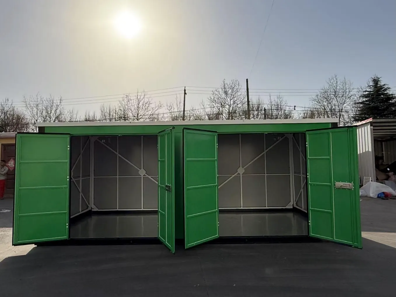 ContainerHQ container installation process